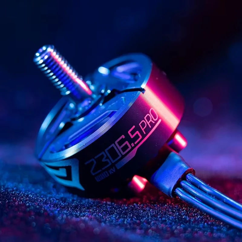 SpeedyBee BeeStorm 2306.5 Pro 1880KV Brushless Motor — 4-6S, 5" FPV Freestyle/Racing - TheDroneFlight